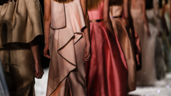 New,York,,Ny, ,September,05:,A,Model,Walks,The