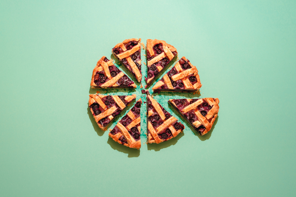 Blueberries,Tart,With,Lattice,Crust,On,A,Green,Background,,Above